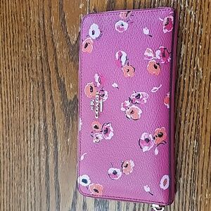 Ultra rare Coach zip wallet pink/multi wildflower print